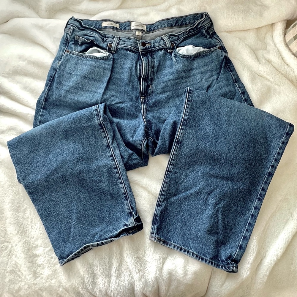 Universal Thread Women's Boot Cut Jeans - Blue